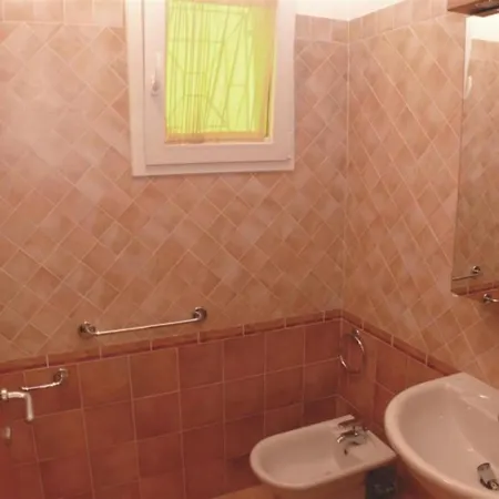 One Bedroom Flat In A With A Pool Apartmán
